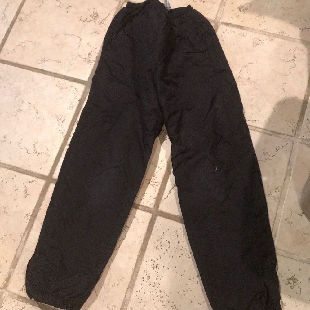 Kids ski pants.